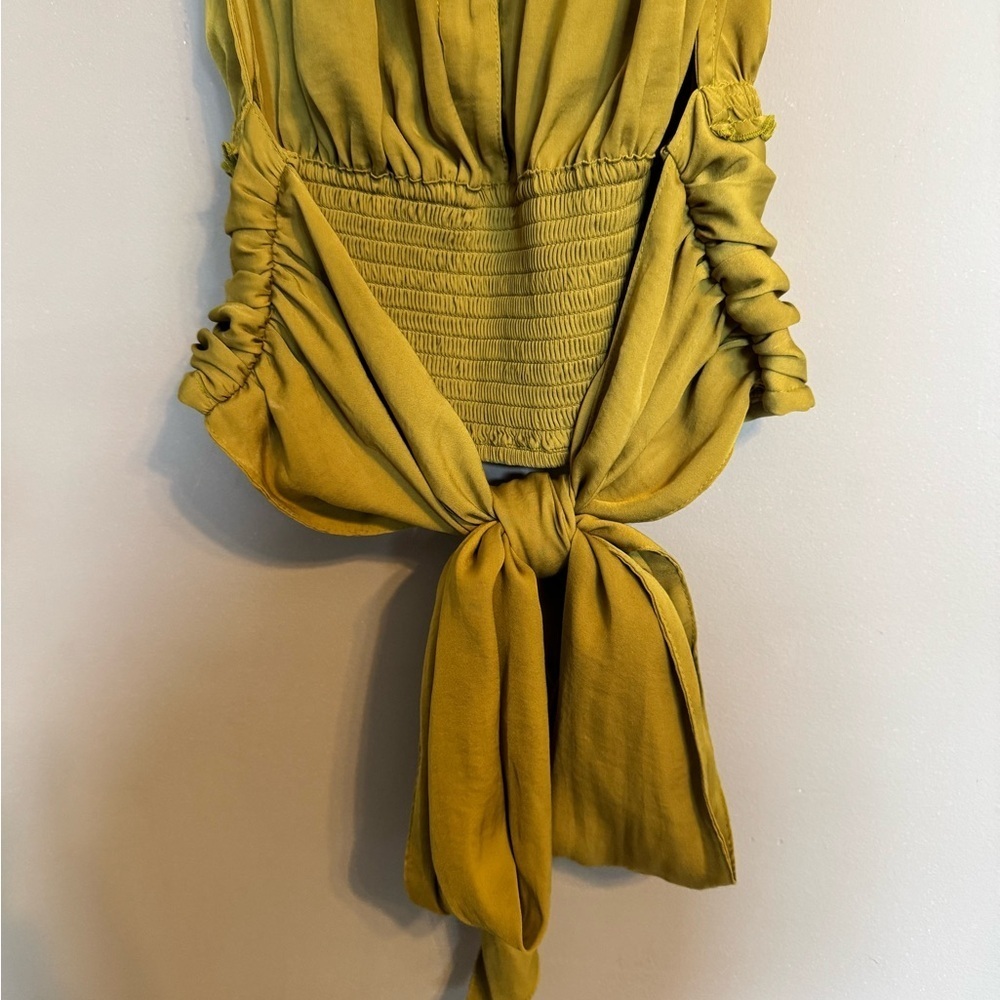 Free People Light Green Sleeveless Top Blouse with Elegant Detail Detail and Bow - Picture 10 of 13